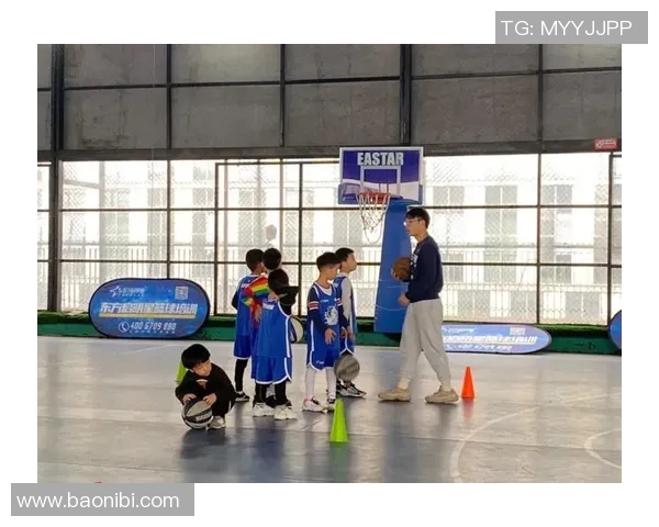 余嘉豪的成长之路与篮球梦想的追逐与坚持