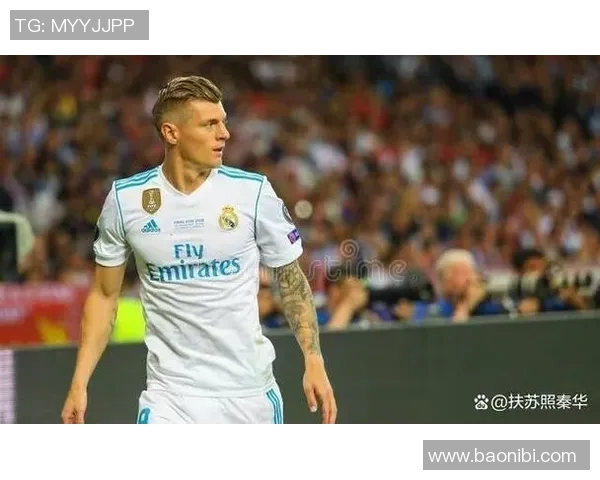 克罗斯在足球世界的影响力与传奇生涯探讨