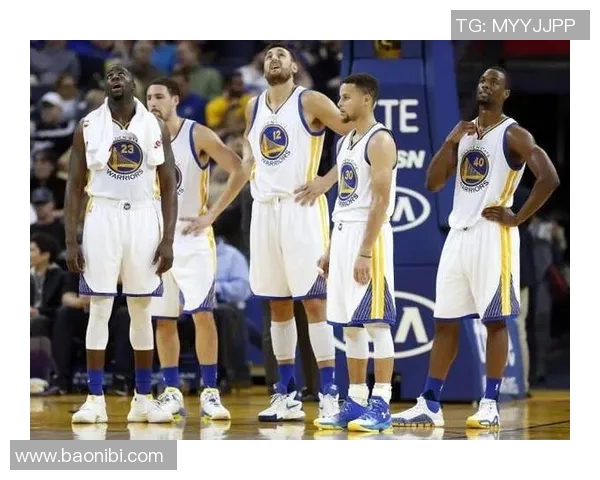 八一队与首钢激战正酣谁将赢得这场篮球巅峰对决的荣耀