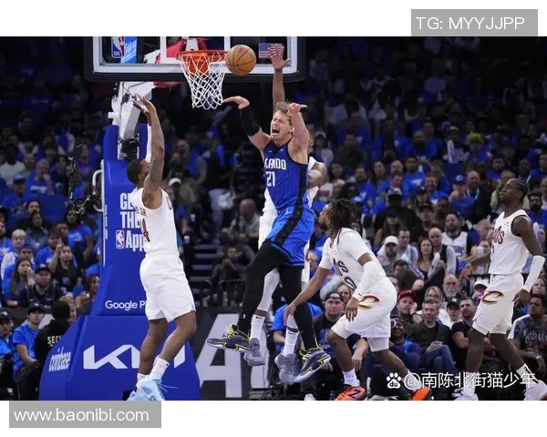 勇士与快船激战正酣2017年2月25日精彩回顾与赛后分析