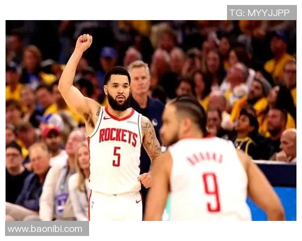 弗雷德范弗利特的篮球之路与未来展望：从无名小卒到明星球员的成长历程