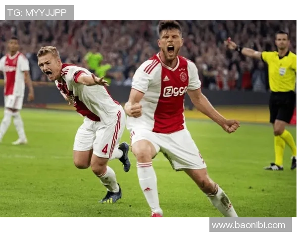 阿尔克马与泽沃勒的激烈对决揭示荷甲新赛季的竞争格局