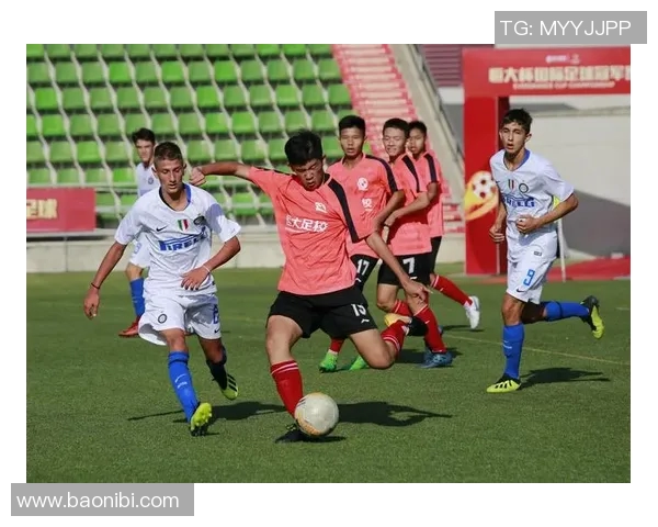 顿旷工与国米激战正酣谁能在这场较量中笑到最后