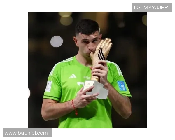 马丁内斯：从足球场上的传奇到生活中的启示与成长之路